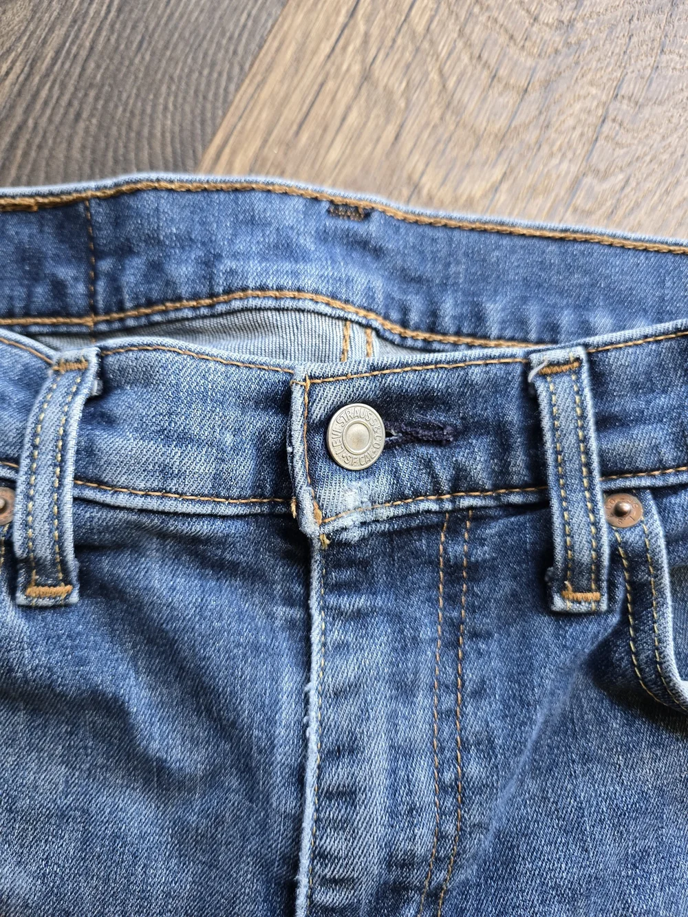 Levi's Men's Classic 512 Slim Jeans in Blue Wash